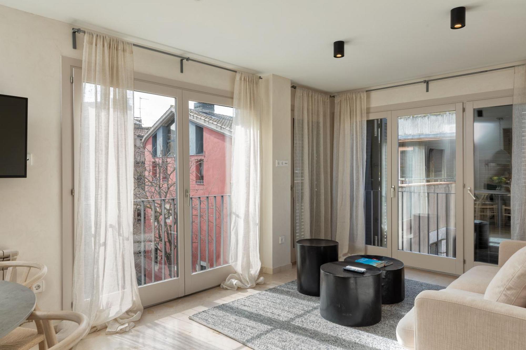 Flateli Pou Rodó 3 Apartman Girona Kültér fotó